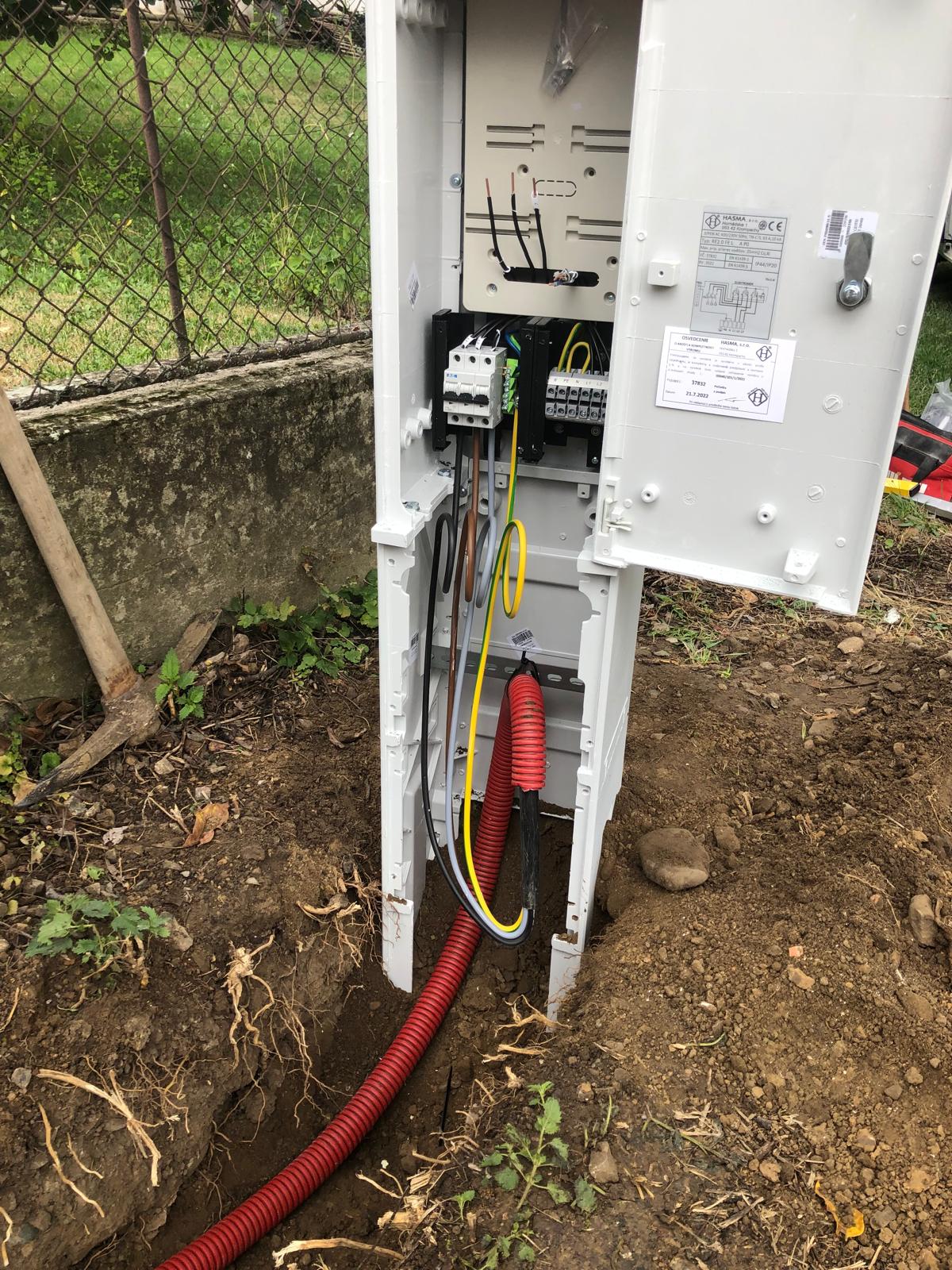 Opravy a odstraňovanie porúch elektroinštalácií